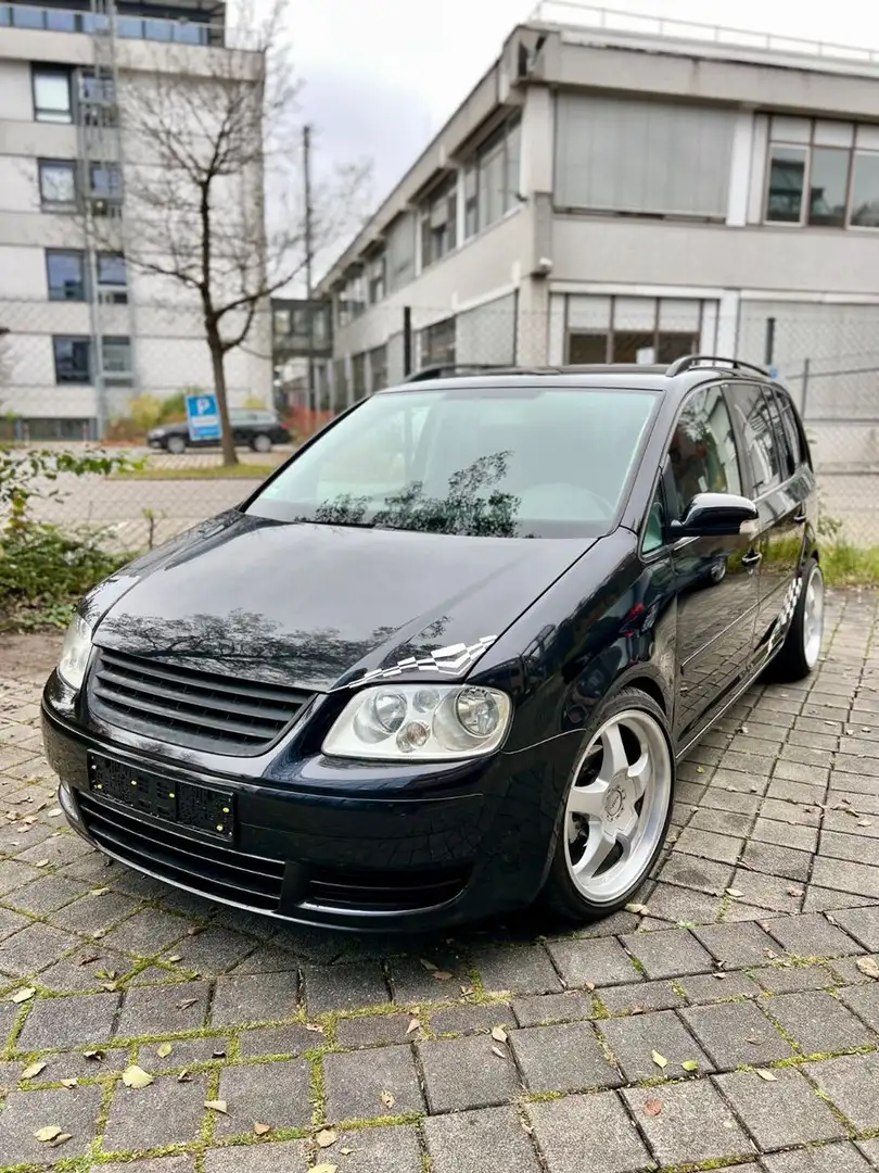 Volkswagen Touran 2.0 TDI Trendline Schwarz - 1