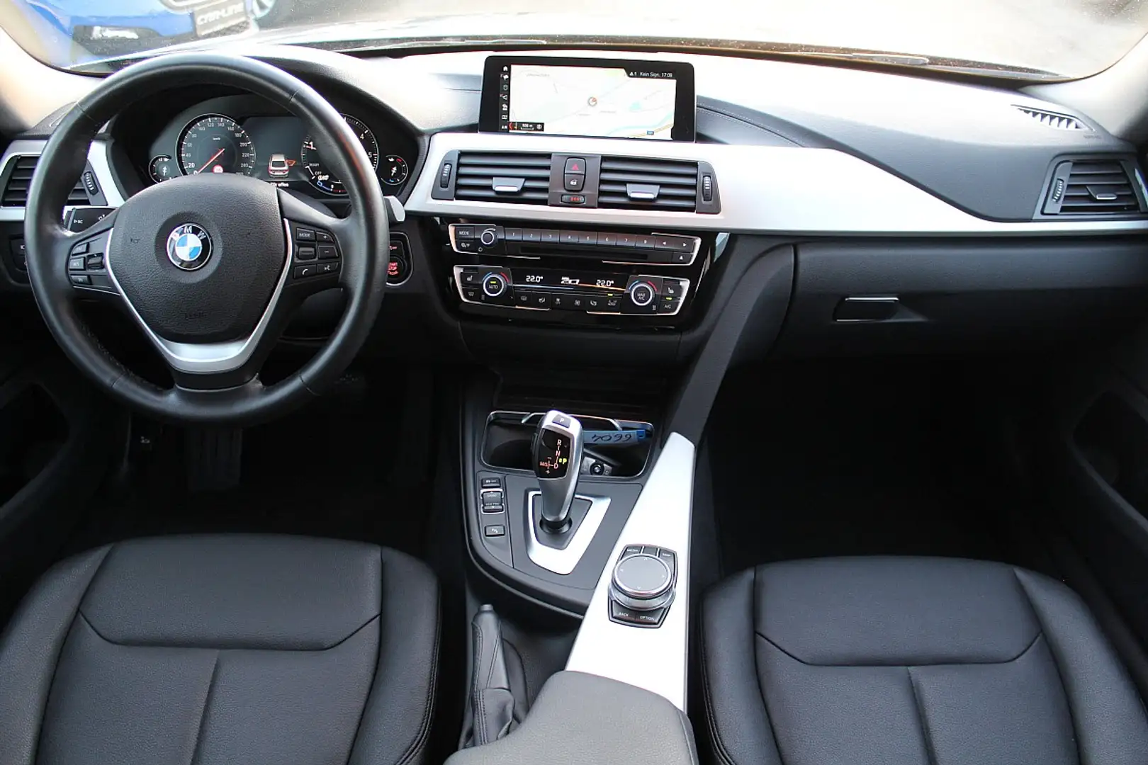 BMW 418 d Gran Coupe Aut. Digitacho, Memory, LED, Leder... Grau - 2