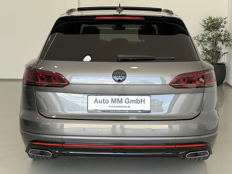 Volkswagen Touareg 4Motion V6 TDI SCR R-Line Aut. — photo 11