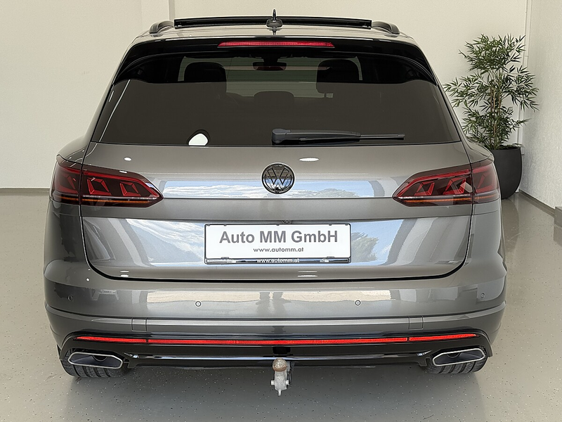 Volkswagen Touareg 4Motion V6 TDI SCR R-Line Aut. — photo 14