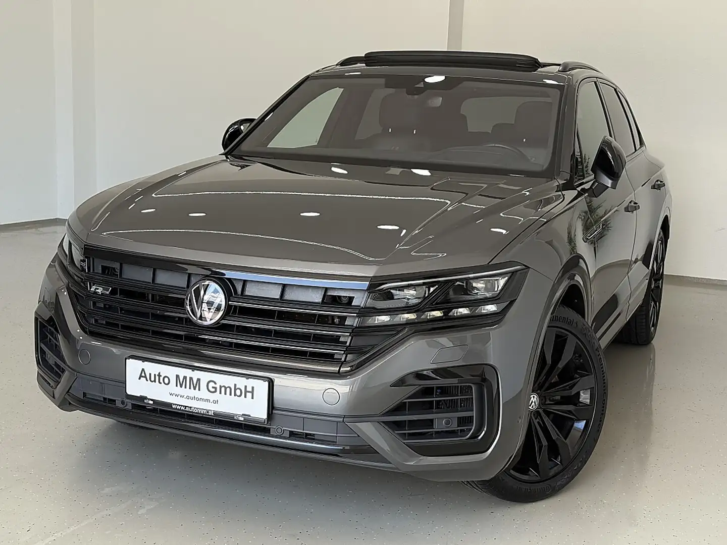 Volkswagen Touareg 4Motion V6 TDI SCR R-Line Aut. Grau - 1