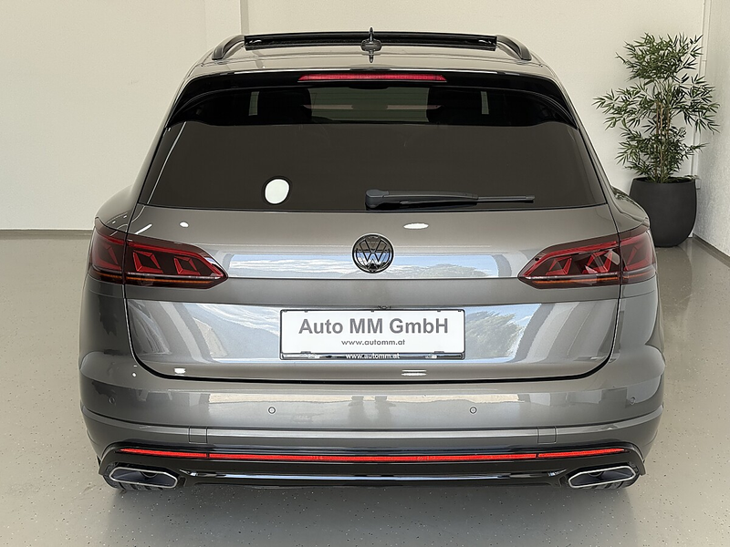 Volkswagen Touareg 4Motion V6 TDI SCR R-Line Aut. — photo 12