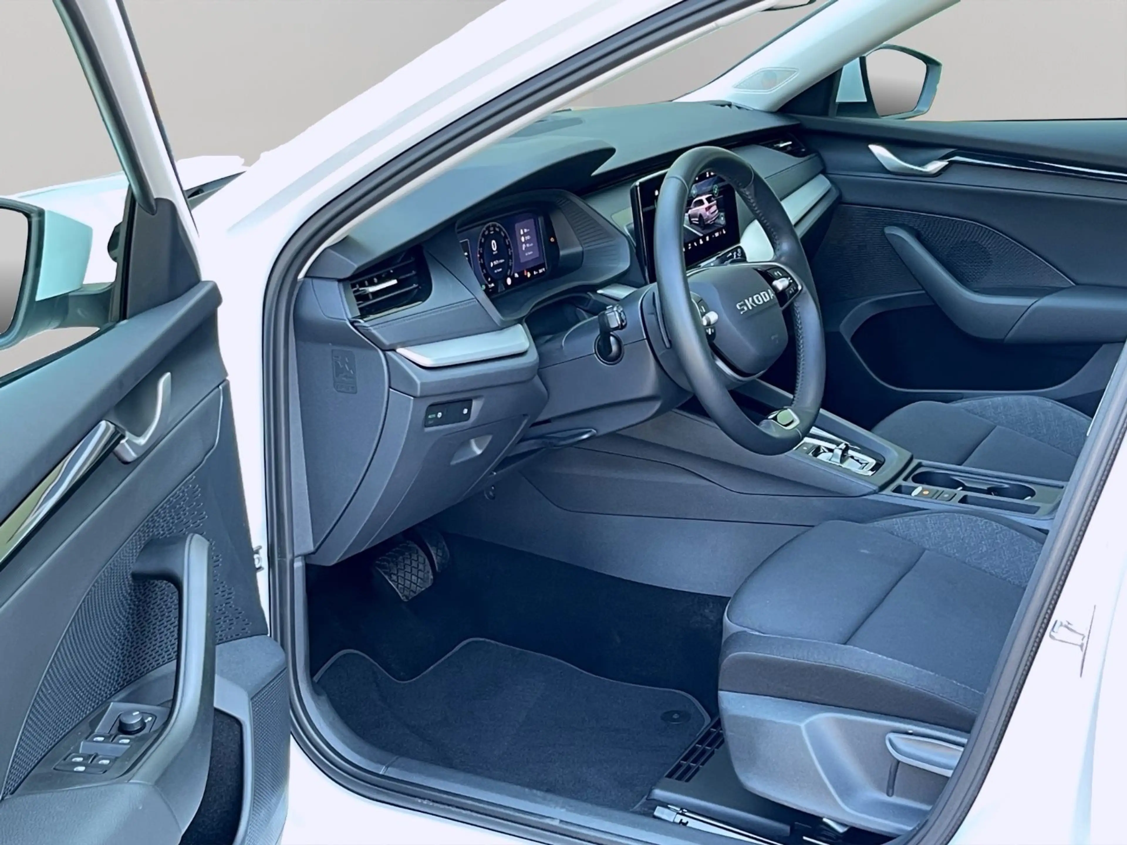 Skoda Octavia OCTAVIA 1.5 TSI AUTOM. mHEV 85 kW AHK GARANTIE — photo 9