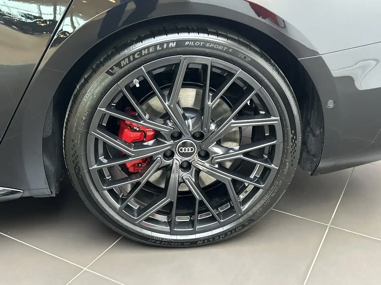 Audi A6 снимка Audi A6
