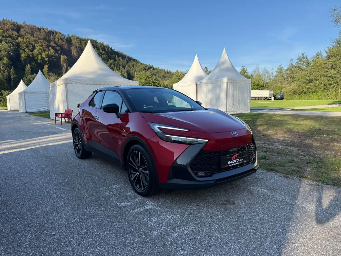 Toyota C-HR 2,0 Hybrid 4WD Lounge *PANO *VOLL *FAAKER SEE Rot - 1
