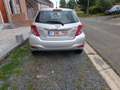 Toyota Yaris 1.3 - 87 VVT-i Gris - thumbnail 4