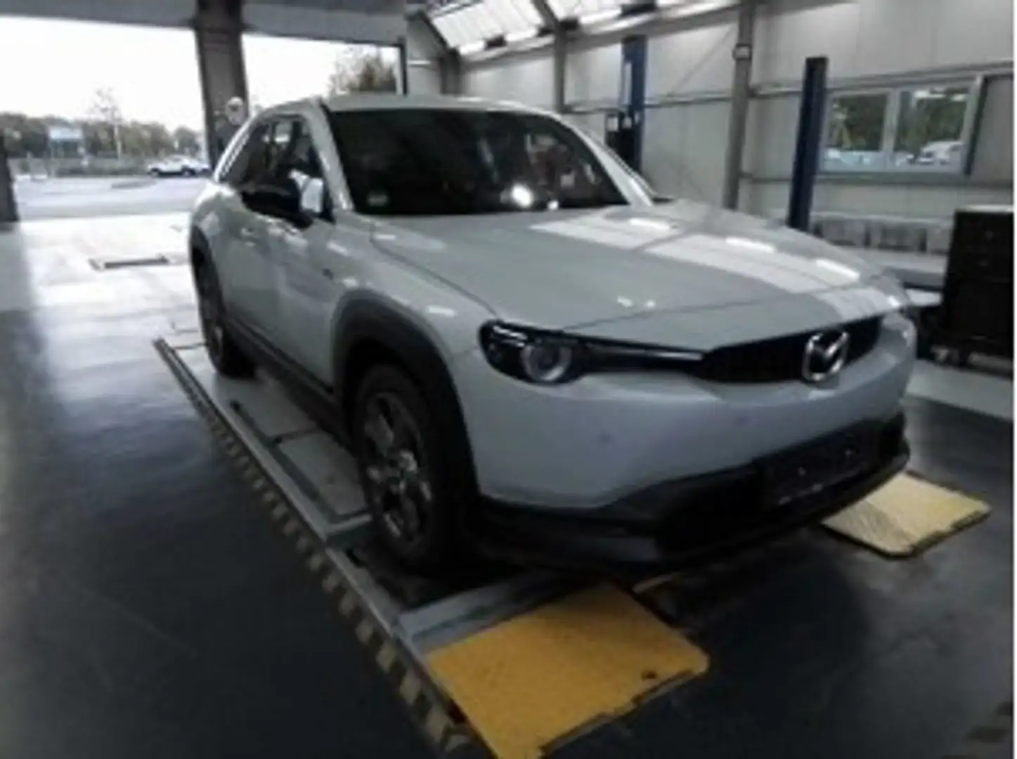 Mazda MX-30 Ad'vantagee-SKYACTIV EV ACC HUD LED NAVI Weiß - 2