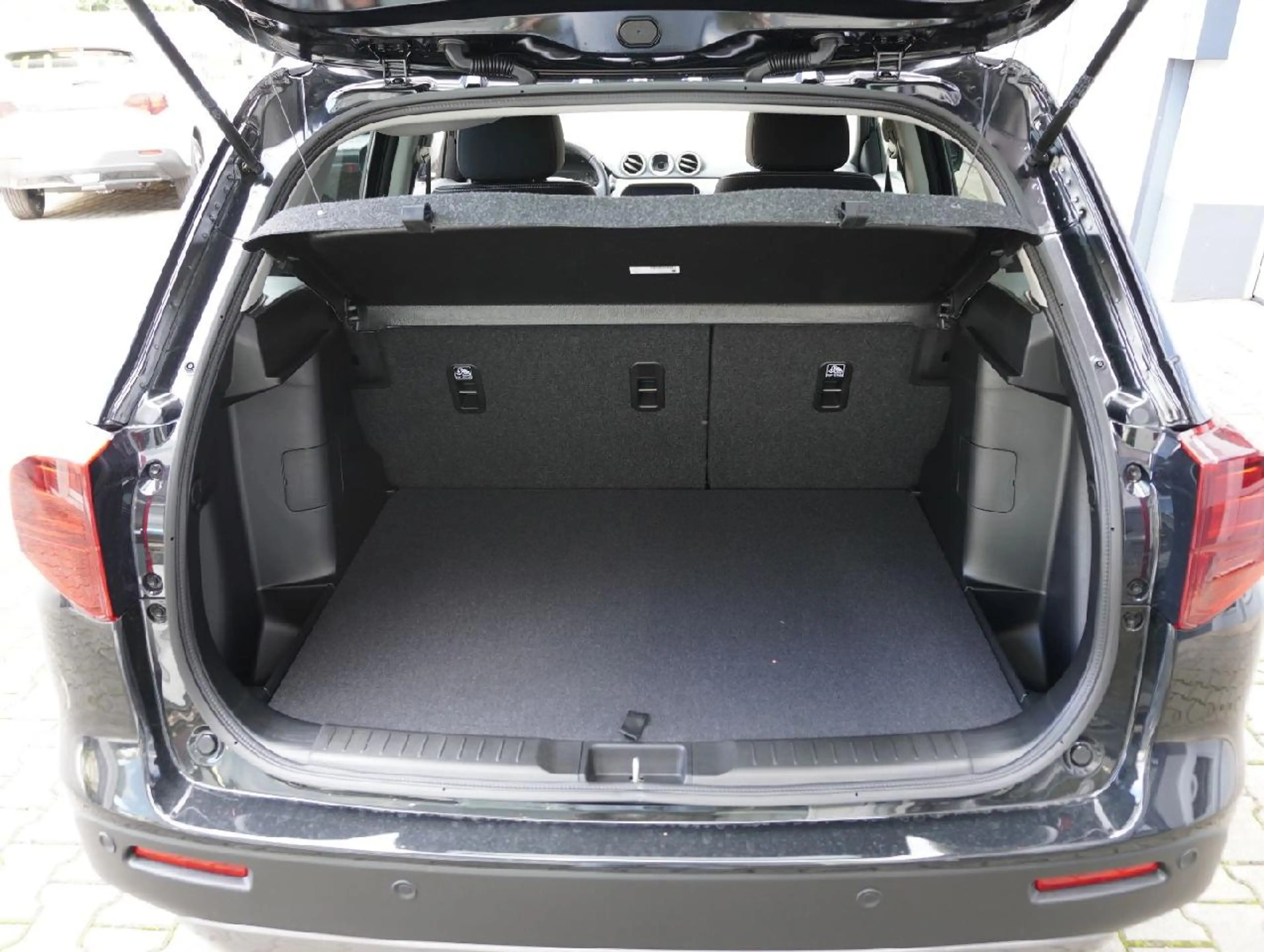 Suzuki Vitara 1.4 Mild-Hybrid Comfort 4x4 — photo 10