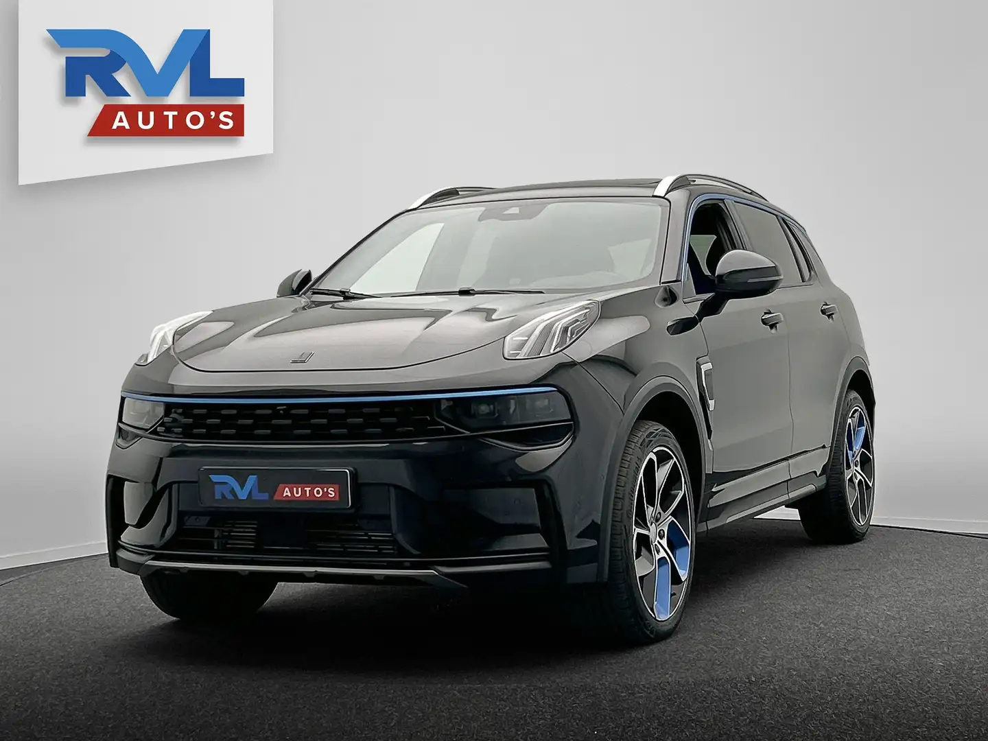 Lynk & Co 01 1.5 261PK Plug-in Hybrid *Zwarte Hemel* 360° Camer Zwart - 1