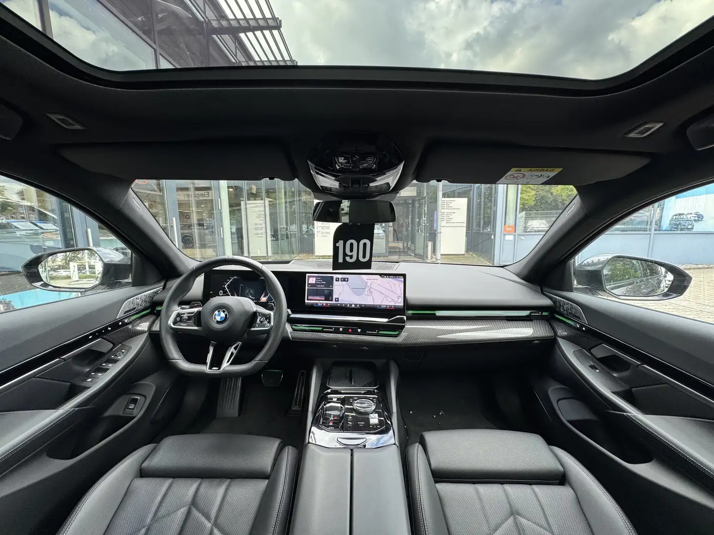 BMW 540 d xDrive M Sport Autobahnas AHK PANO B&W StHzg Grau - 2