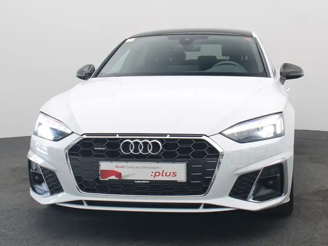 Audi A5 view 3