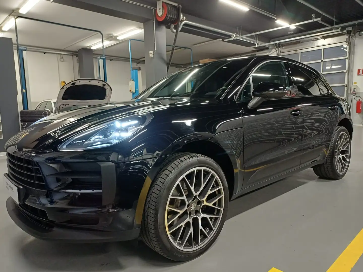 Porsche Macan Macan 2.0 245cv pdk Noir - 1