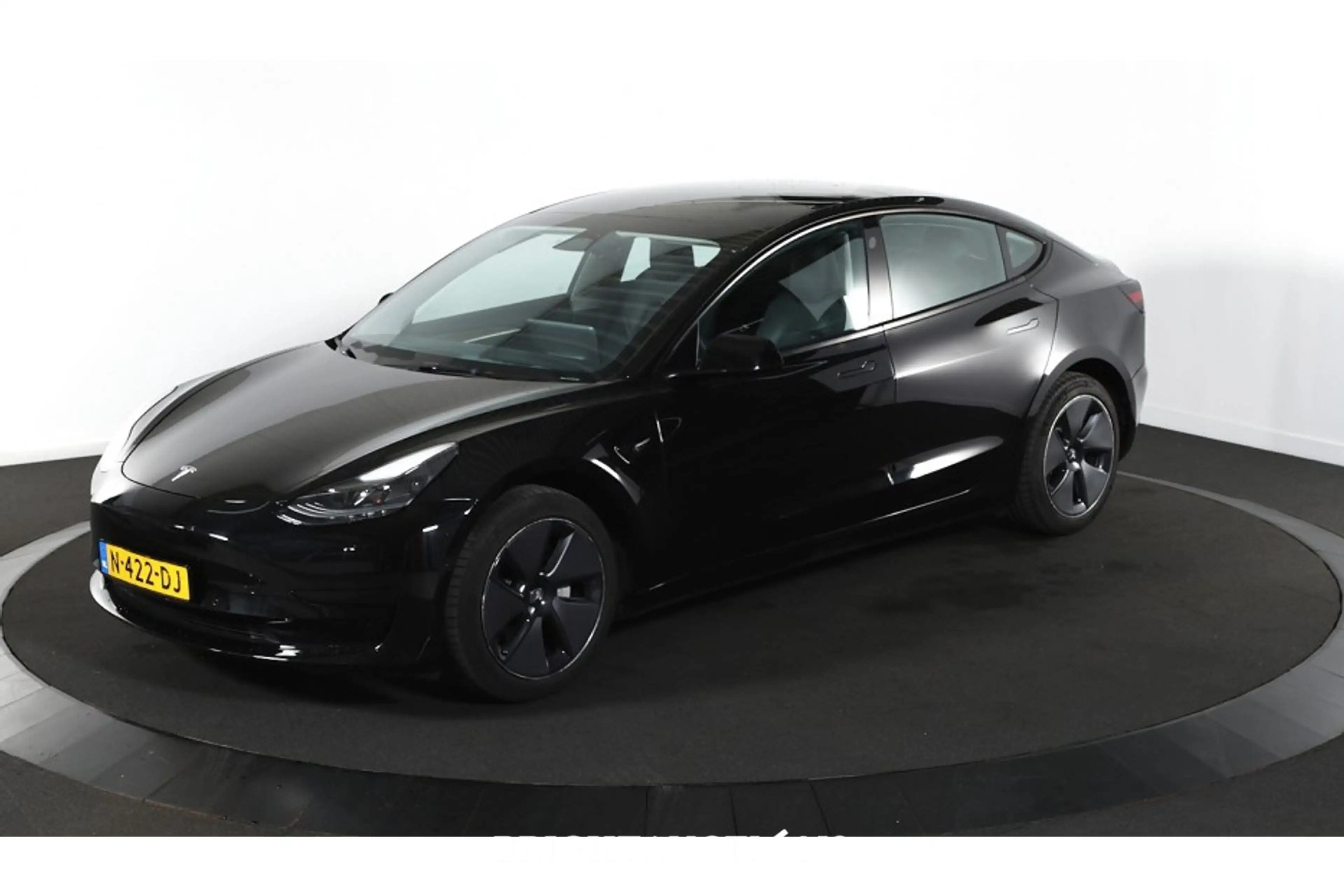 Tesla Model 3 Standard RWD Plus 60 kWh