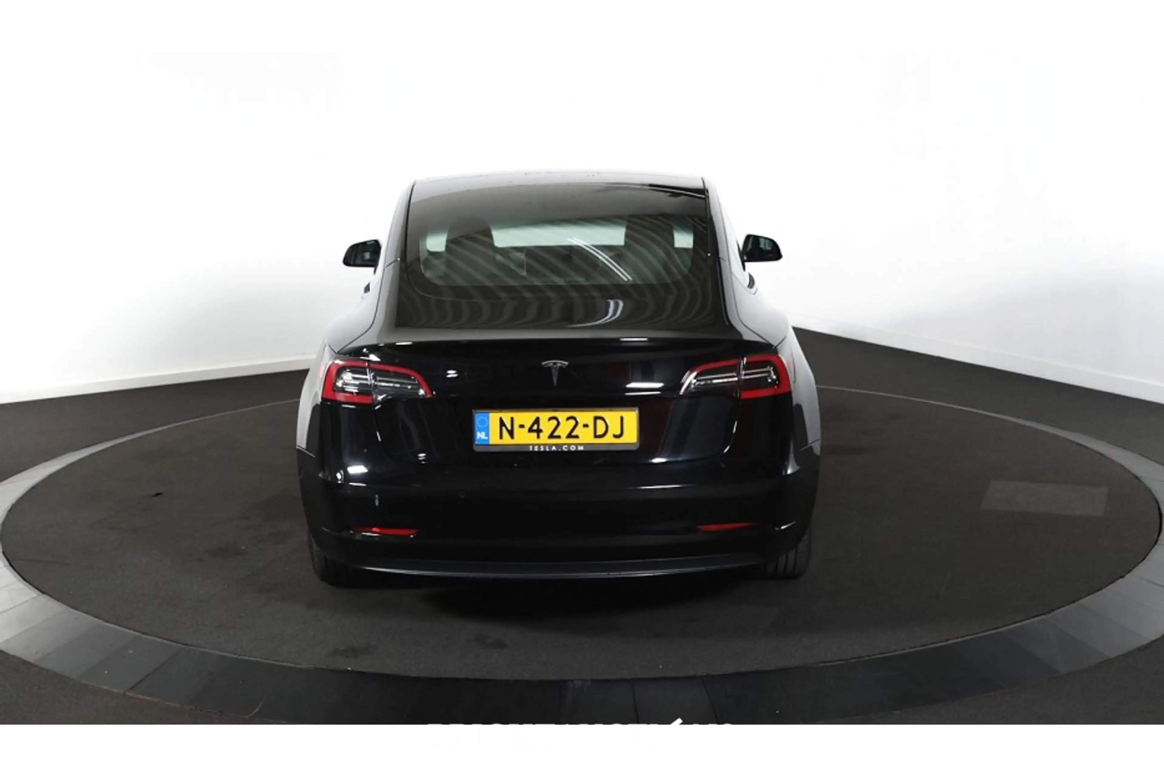 Tesla Model 3 Standard RWD Plus 60 kWh — photo 5