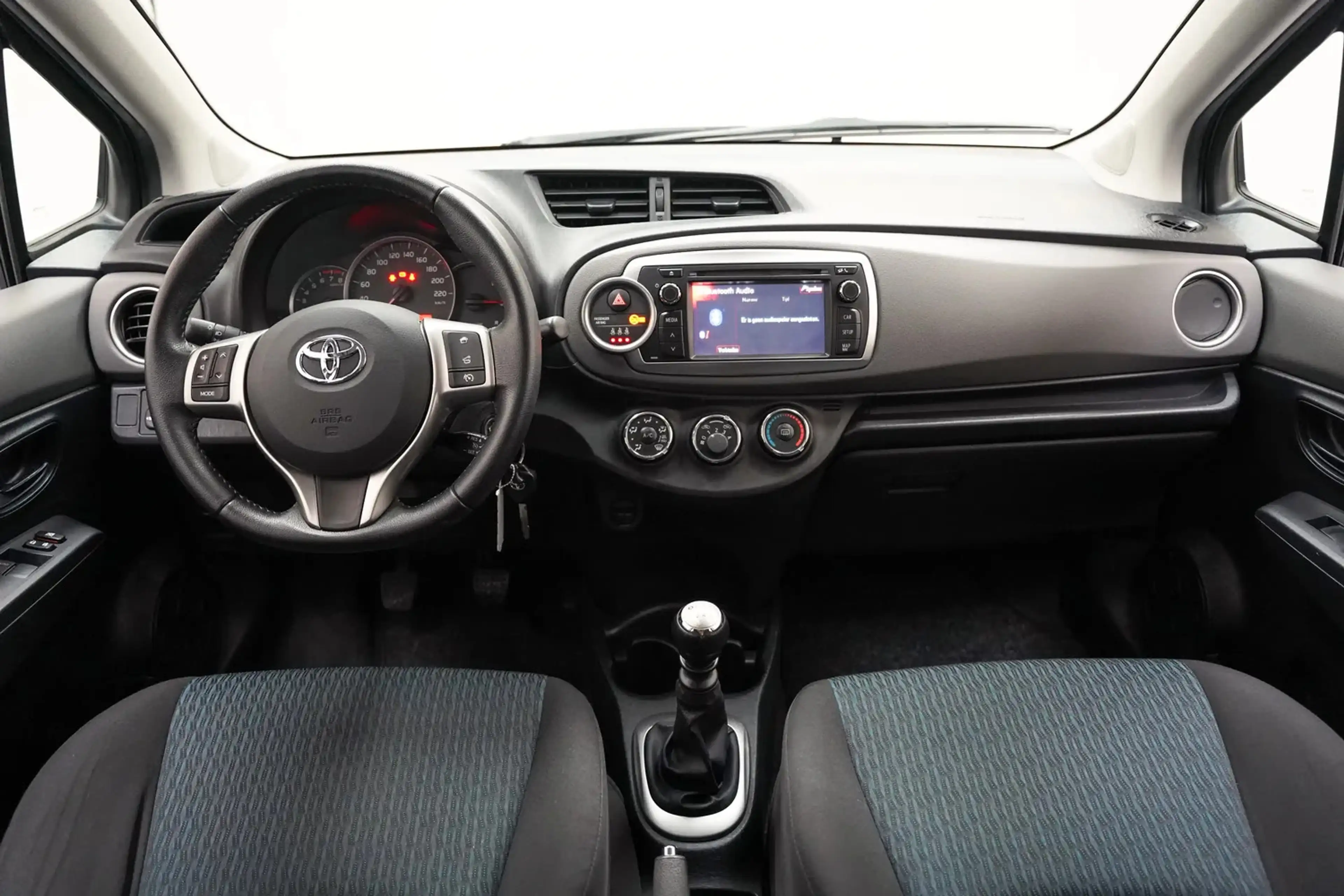 Toyota Yaris 1.3 VVT-i Aspiration [ Trekhaak Camera Airco Cruis — photo 4