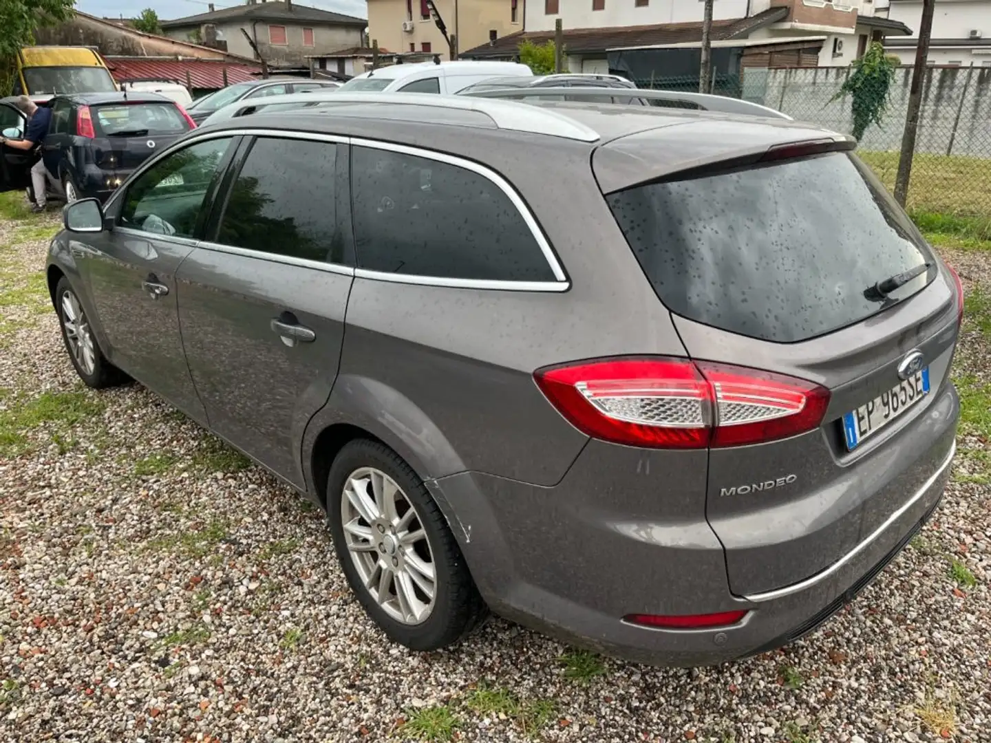 Ford Mondeo SW 2.0 TDCi 163CV TITANIUM Gris - 2