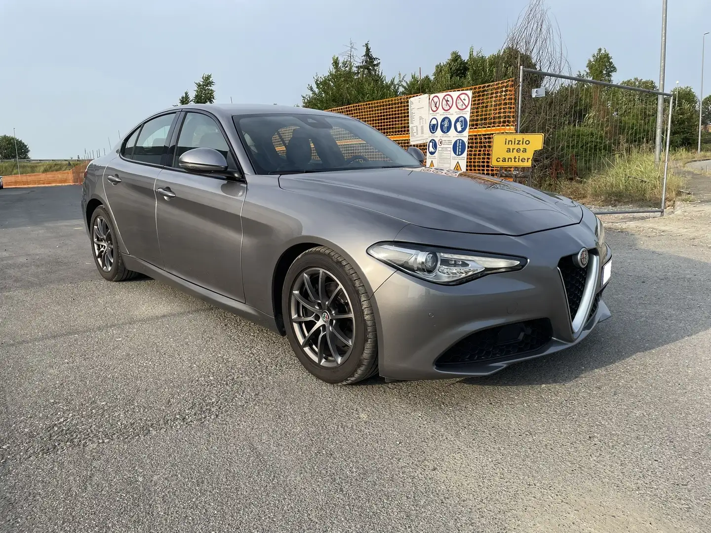 Alfa Romeo Giulia 2.2 t Super 150cv Grigio - 1