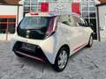 Toyota Aygo 1.0 x-play touch Kam.+LM+AUT Wit - thumbnail 7