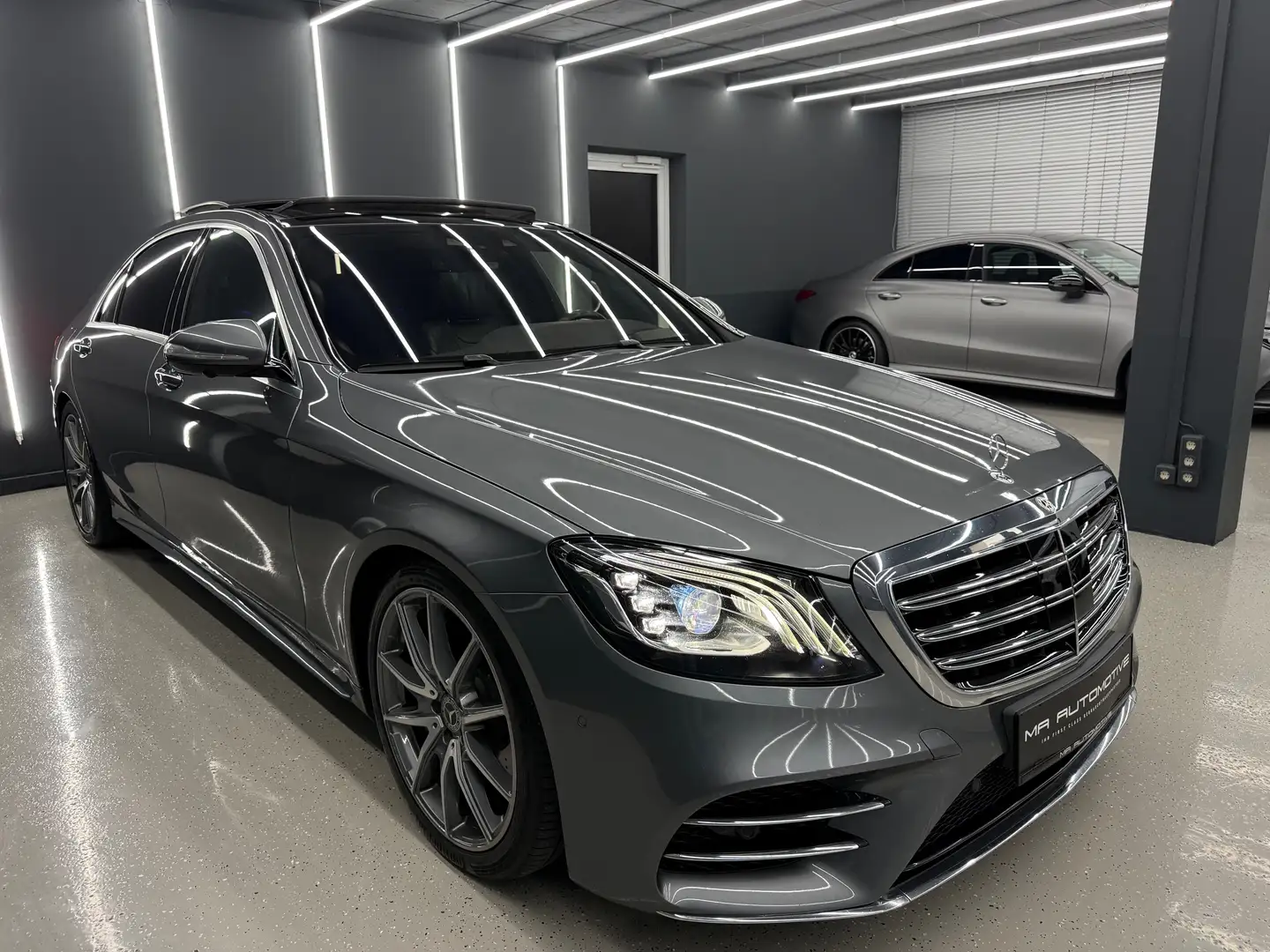 Mercedes-Benz S 400 d L 4Matic AMG Line *PANO*BURM*SOFT*360*DISTRO* Grau - 2