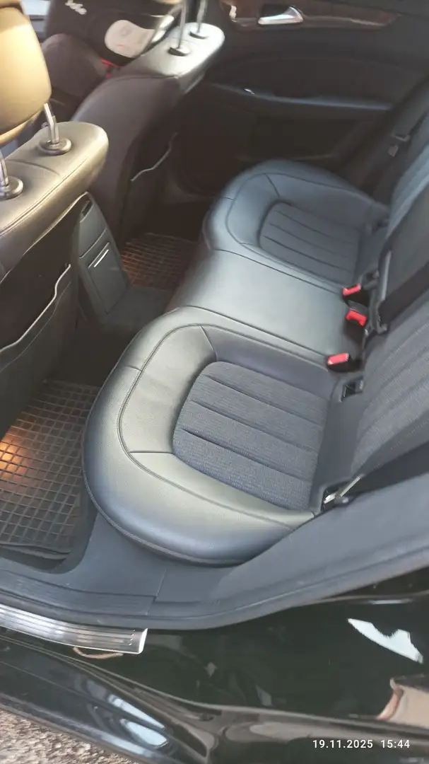 Mercedes-Benz CLS 220 d 9G shooting brake Nero - 2