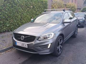 XC60 Diesel D5 AWD Automatik R-Design Polestar-Tuning AHK Alu Leder Keyless Navi behei.Frontscheibe elek.Heckklappe Pano