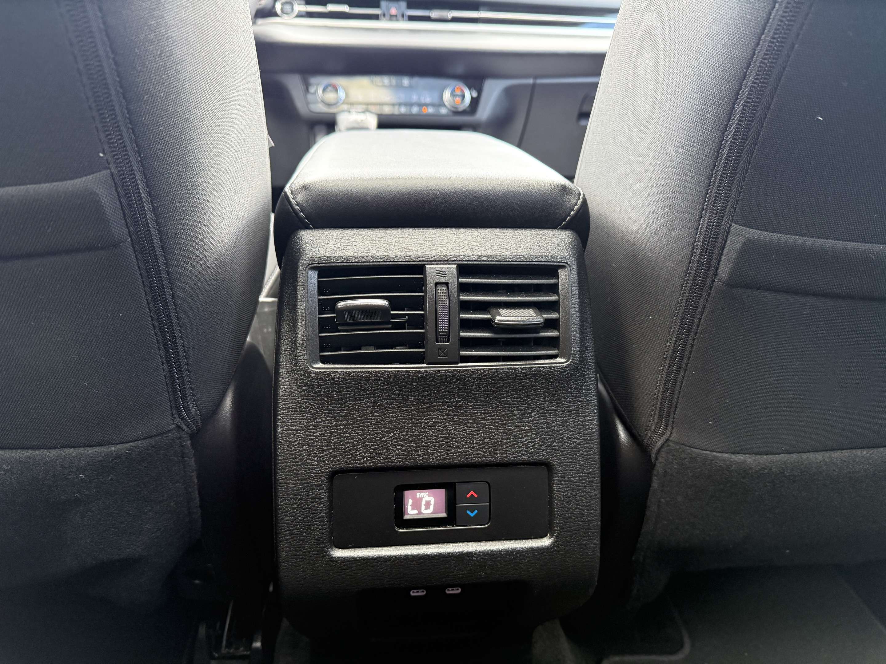 used 2025 Mitsubishi Outlander car, priced at $34,450