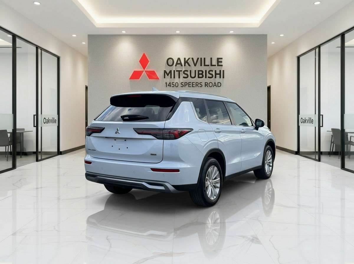used 2025 Mitsubishi Outlander car, priced at $34,450