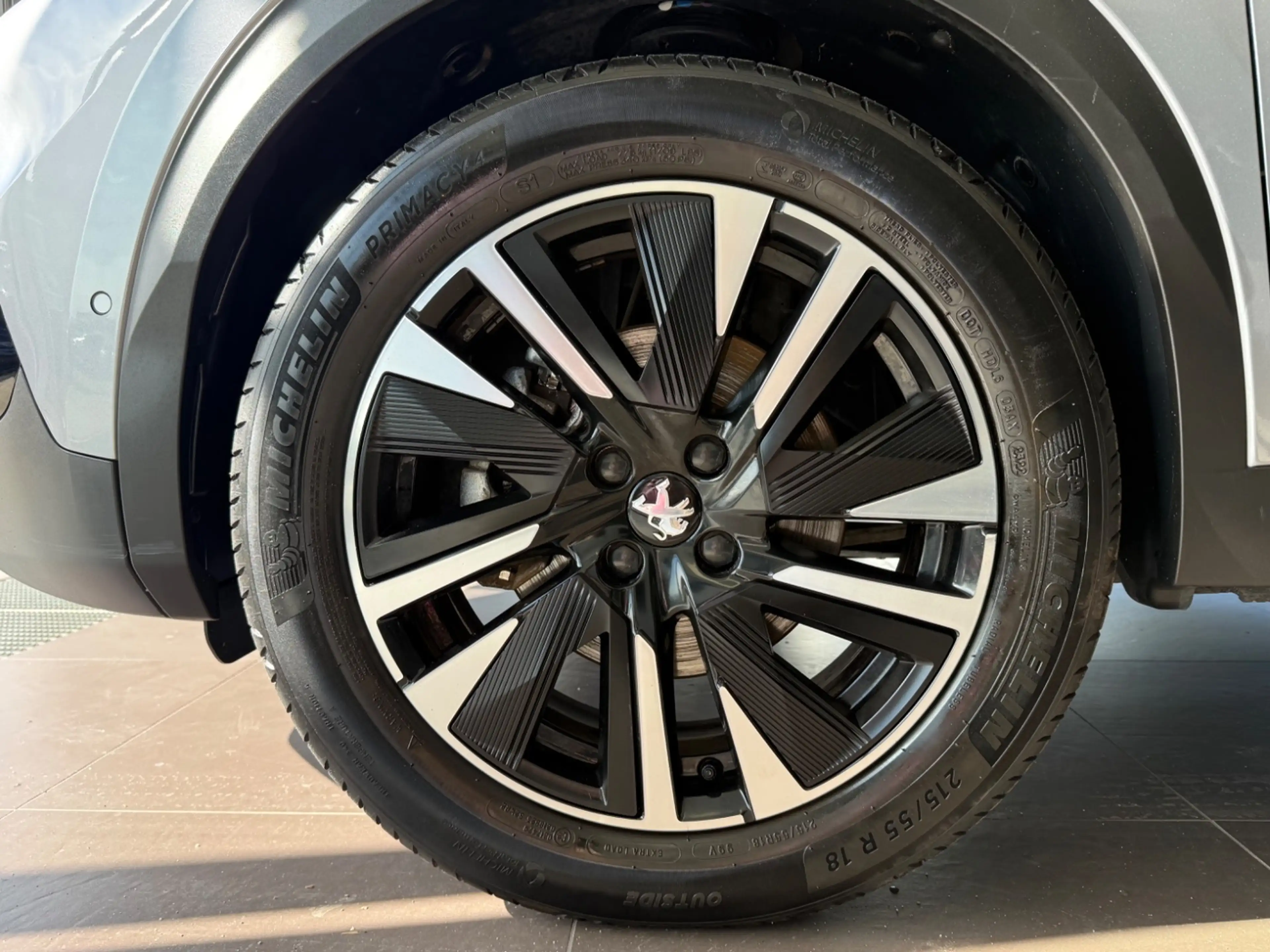 Peugeot e-2008 136 GT Pack Sitzheizung*Rückfahrkamera — photo 8
