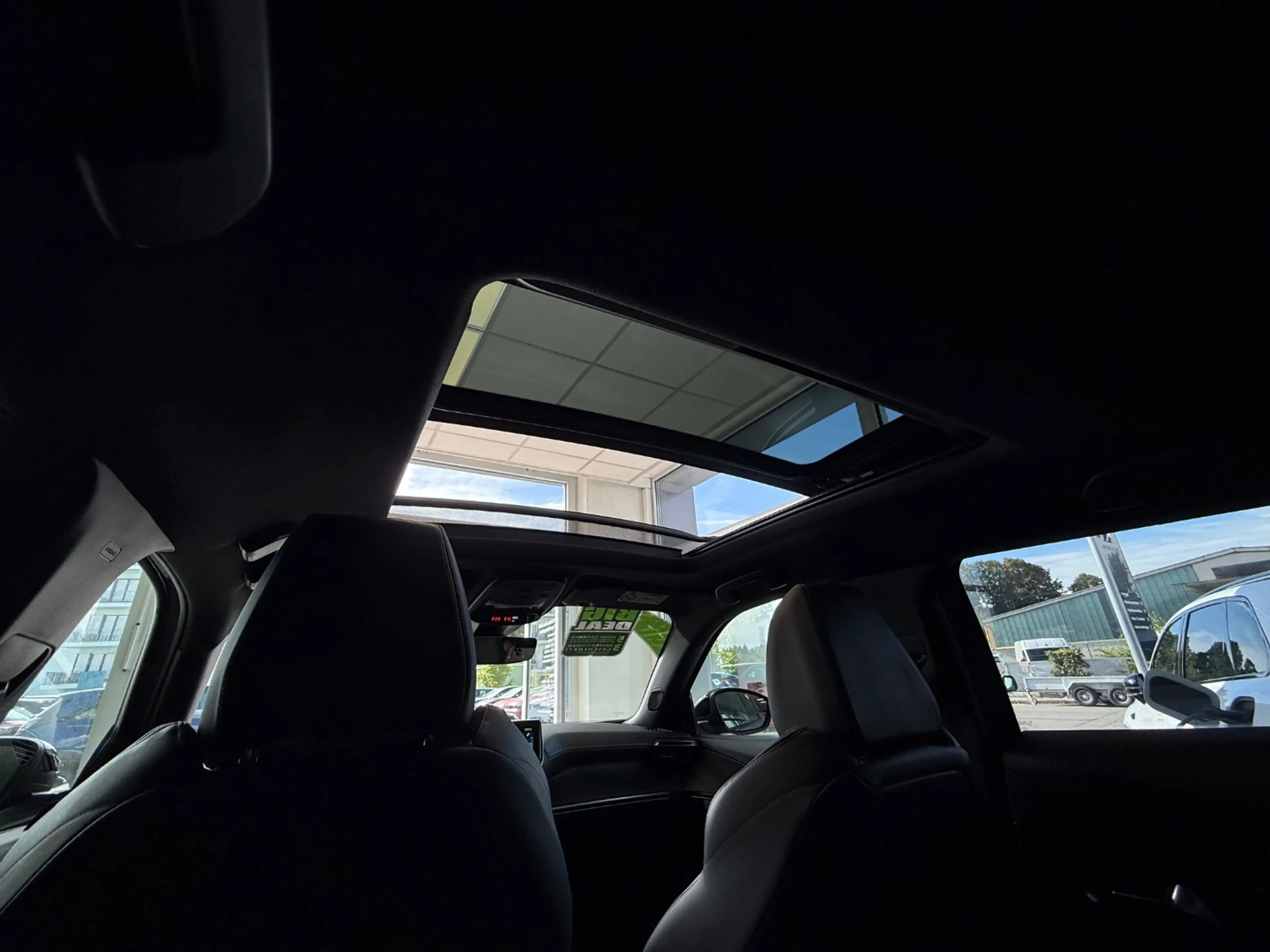 Peugeot e-2008 136 GT Pack Sitzheizung*Rückfahrkamera — photo 15