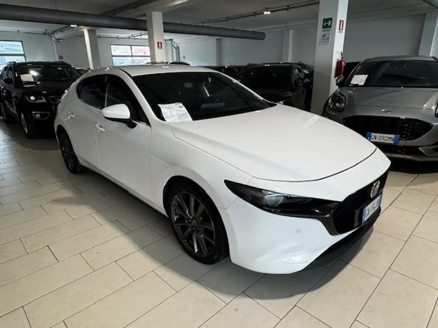 Mazda 3 5P 2.0 m-hybrid Exclusive 122cv Blanc - 1