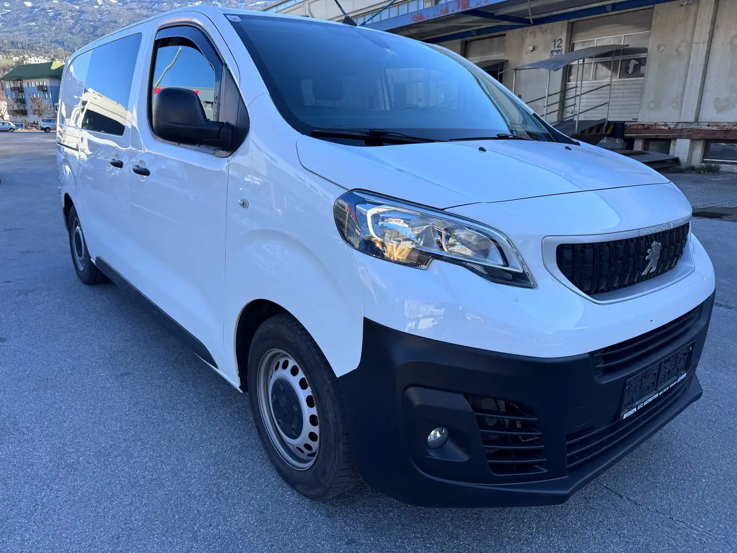 Peugeot Expert Doppelkabine L2H1 2,0 BlueHDi 150 S Weiß - 2