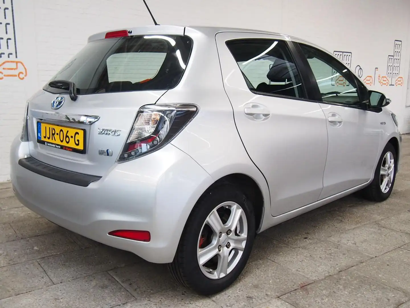 Toyota Yaris 1.5 Full Hybrid Aspiration Camera (APK:Nieuw) Incl Gris - 2