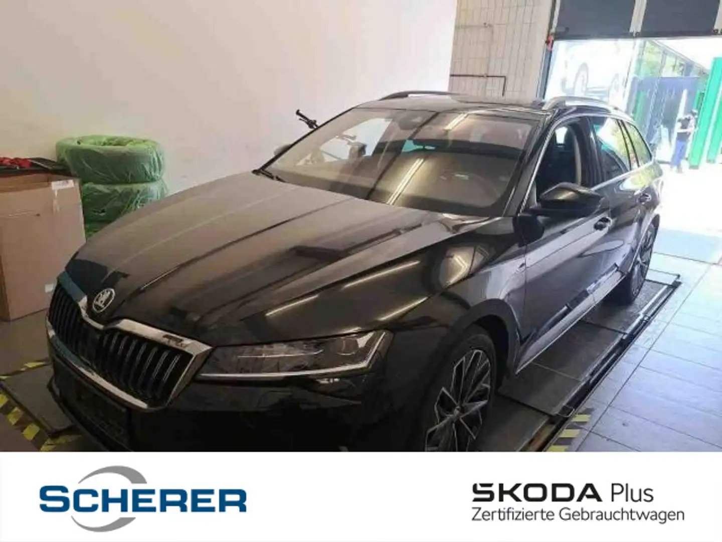 Skoda Superb Combi Laurin & Klement 2,0 TSI DSG L&K 4x Schwarz - 1