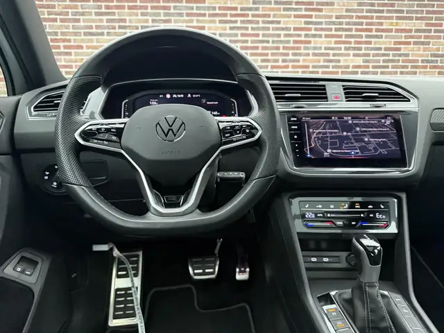 Volkswagen Tiguan view 11