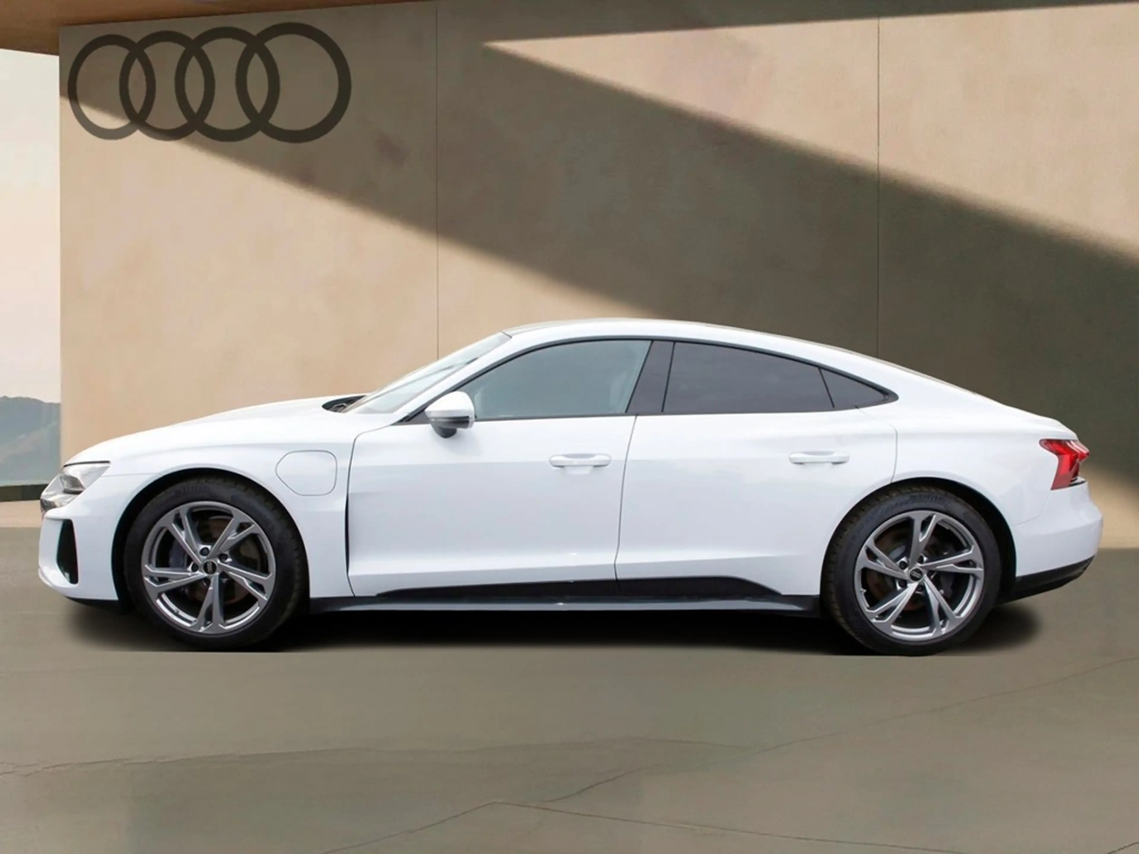 Audi e-tron GT Q 20"|B&O|PANO|ACC|RFK — photo 4