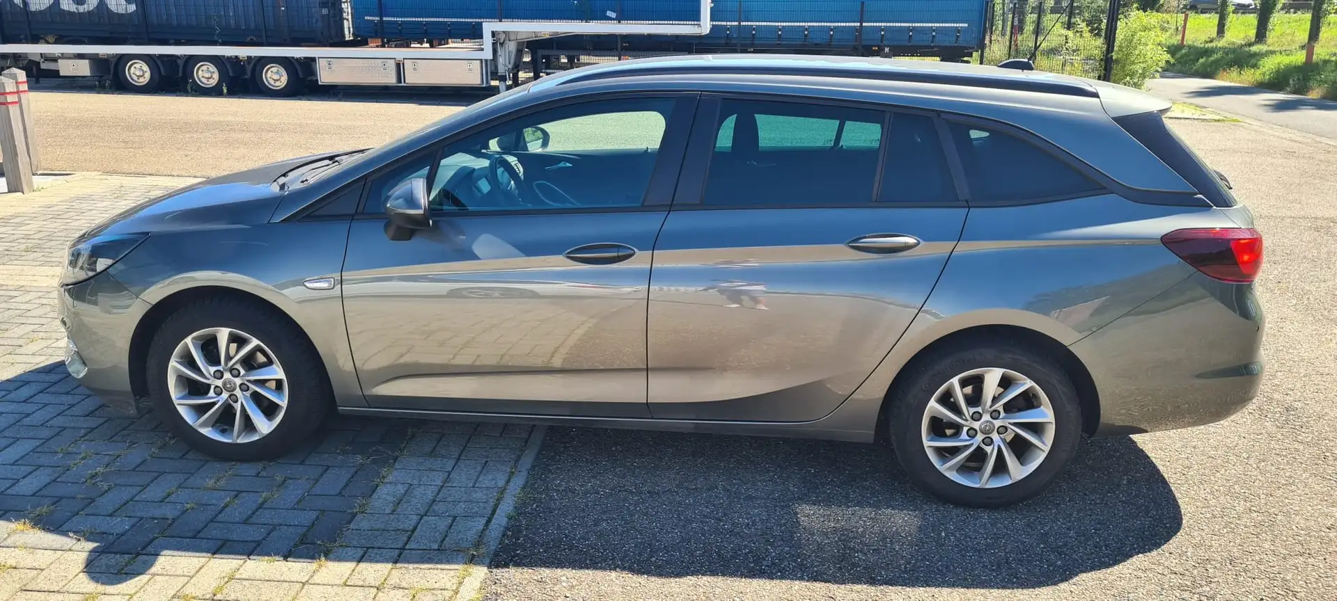 Opel Astra 1.5 Turbo D Edition 2020 S/S Gris - 2