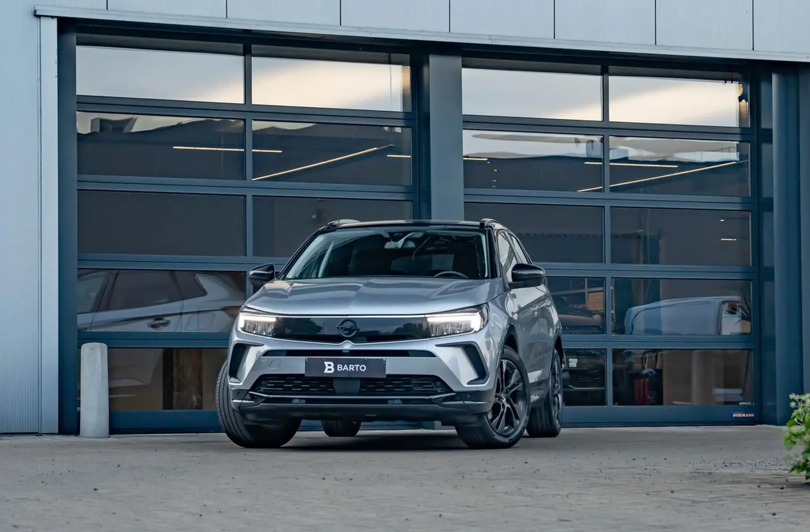 Opel Grandland 130pk AT | GS | Trekhaak | Camera | Navi | ... Argent - 1