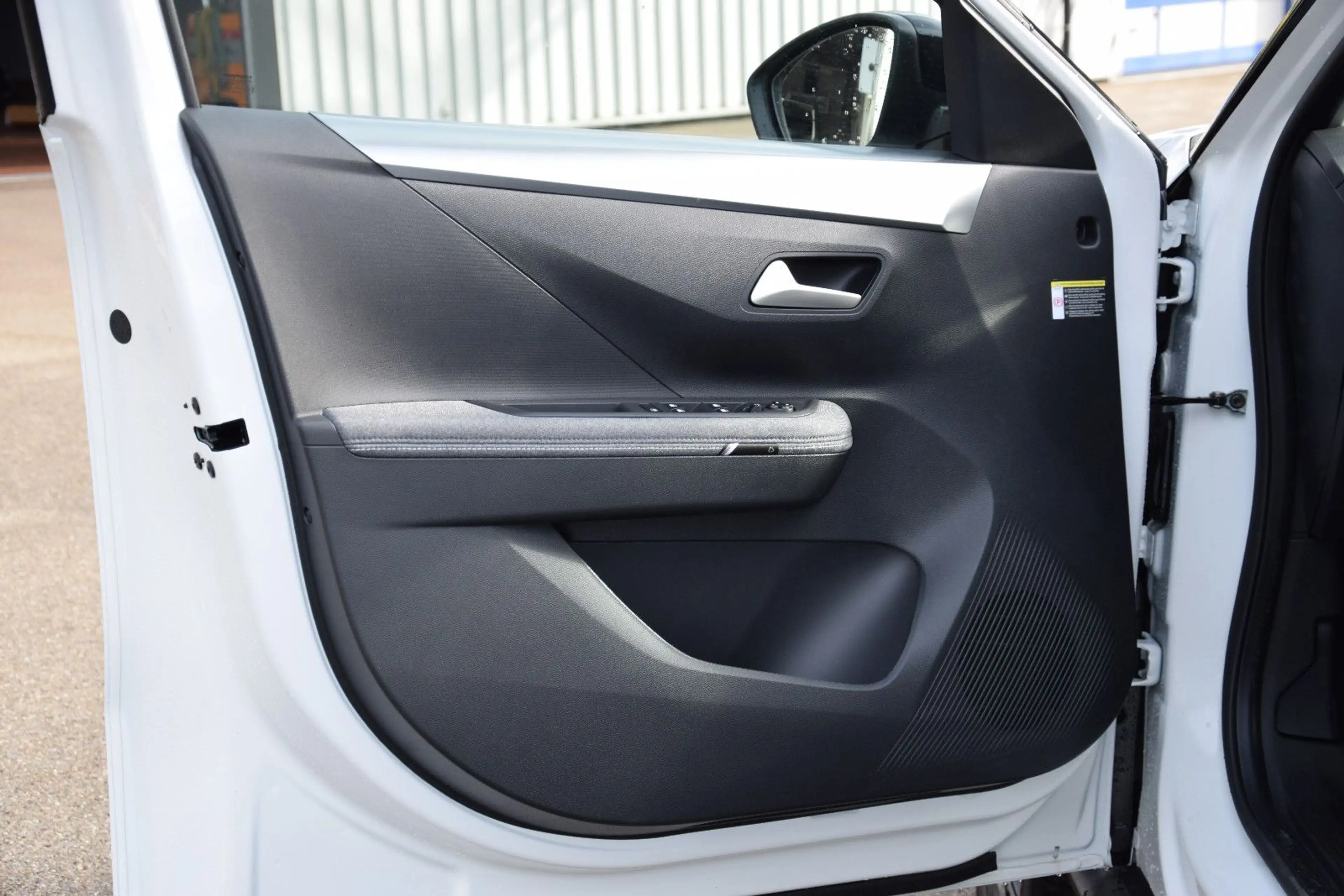 Opel Frontera HYBRID 145 PS GS AUTOM. NAV SHZ LED AHK — photo 12