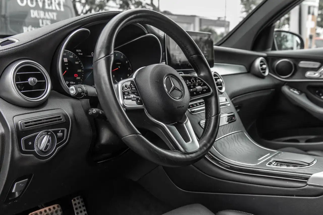 Mercedes-Benz GLC снимка Mercedes-Benz GLC