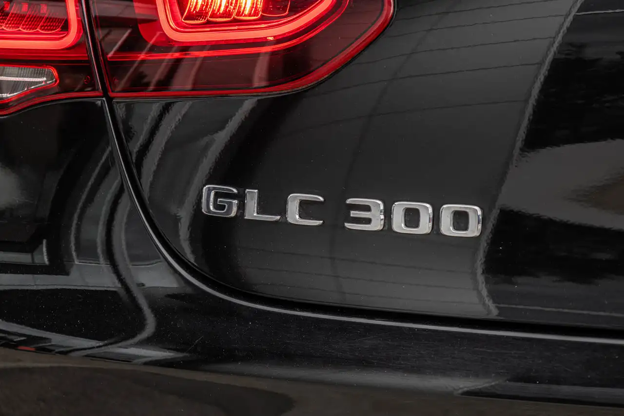Mercedes-Benz GLC снимка Mercedes-Benz GLC
