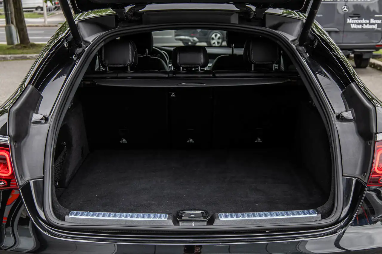 Mercedes-Benz GLC снимка Mercedes-Benz GLC