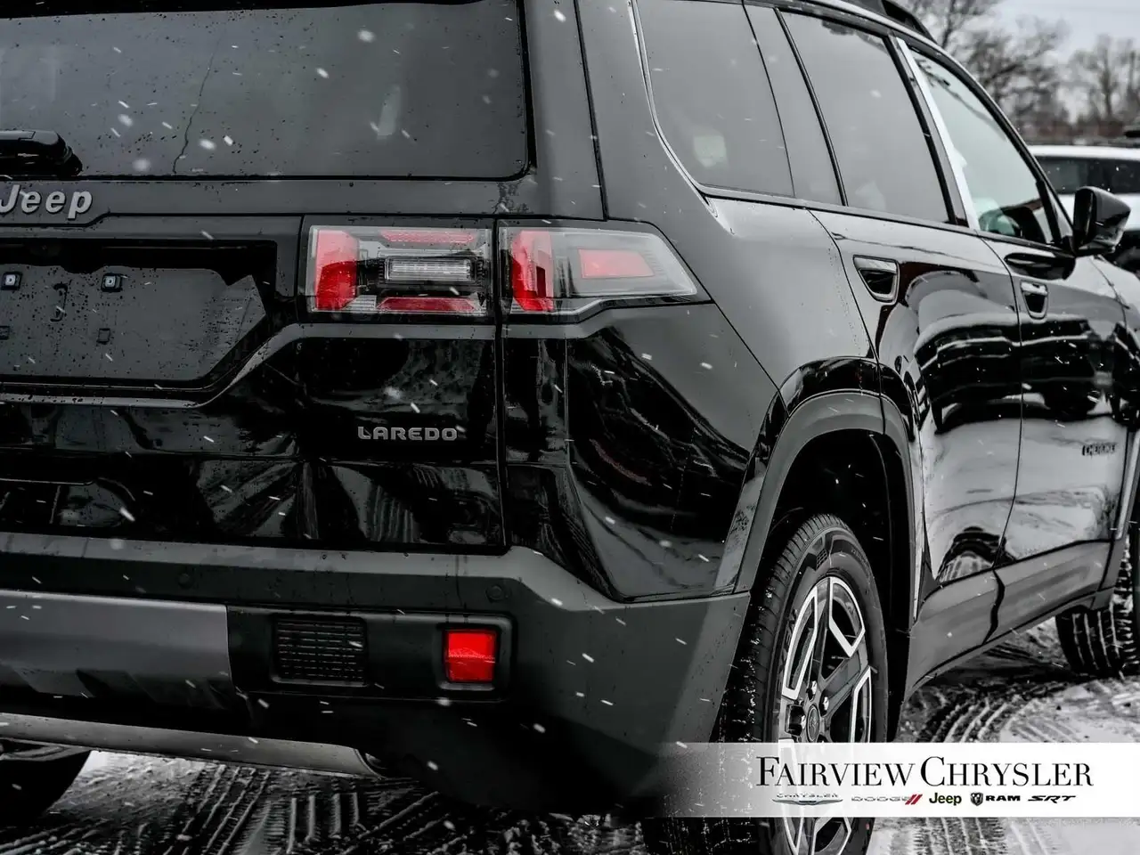 Jeep Cherokee снимка Jeep Cherokee