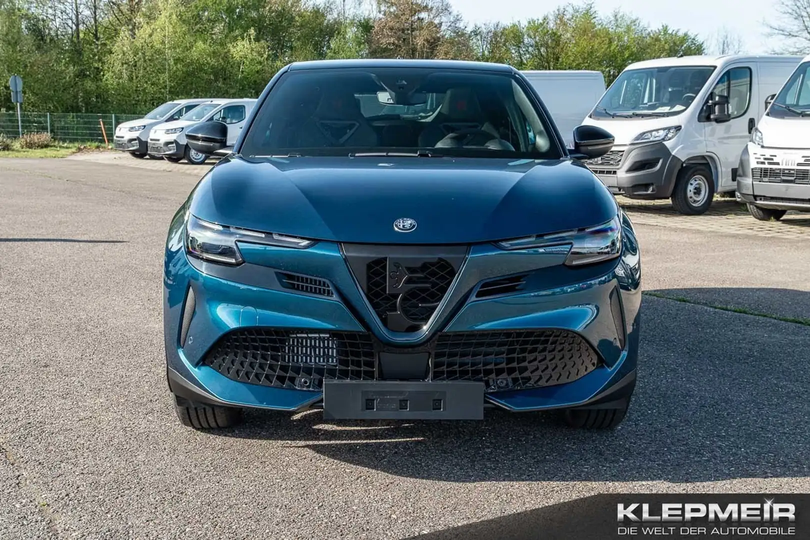 Alfa Romeo Junior Ibrida SPECIALE 1.2 VGT 100KW Schwarz - 2