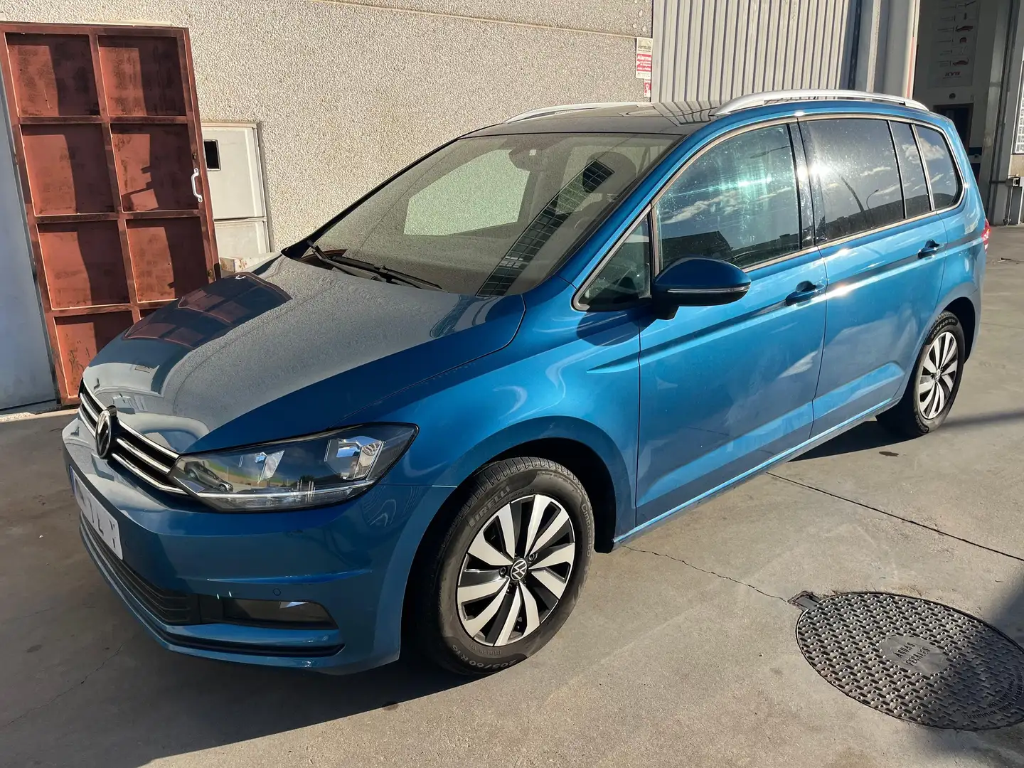 Volkswagen Touran VW Touran 2.0TDI Advance DSG7 Azul - 1