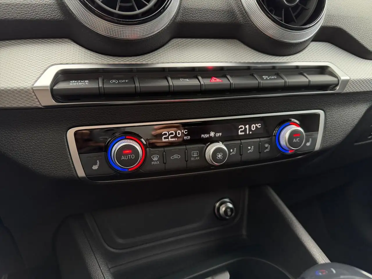 Audi Q2 35 TFSI Business Edition Advanced S tronic, миниатюра 15
