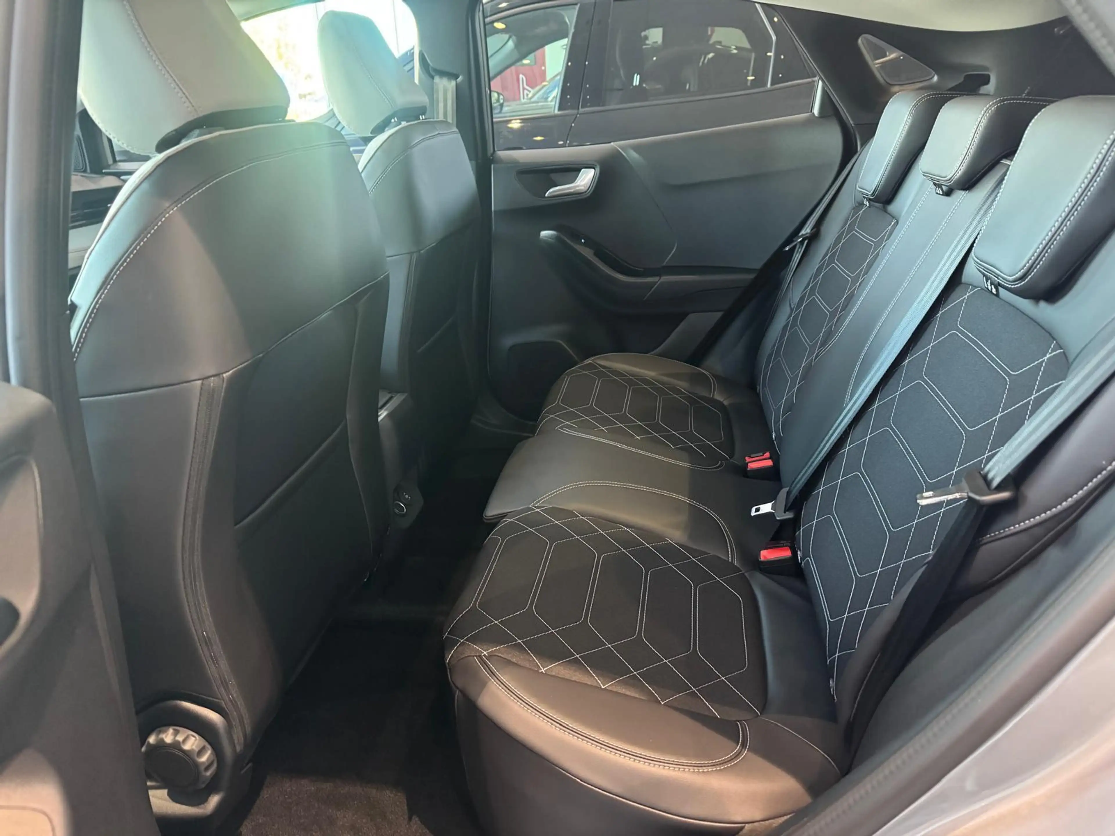 Ford Puma Gen-E Premium FWD 47 kWh | Winterpack | Dodehoekdetectie — photo 14