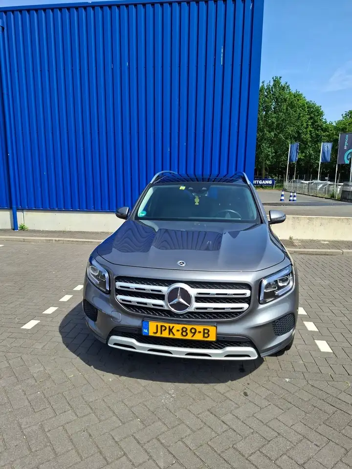 Mercedes-Benz GLB 250