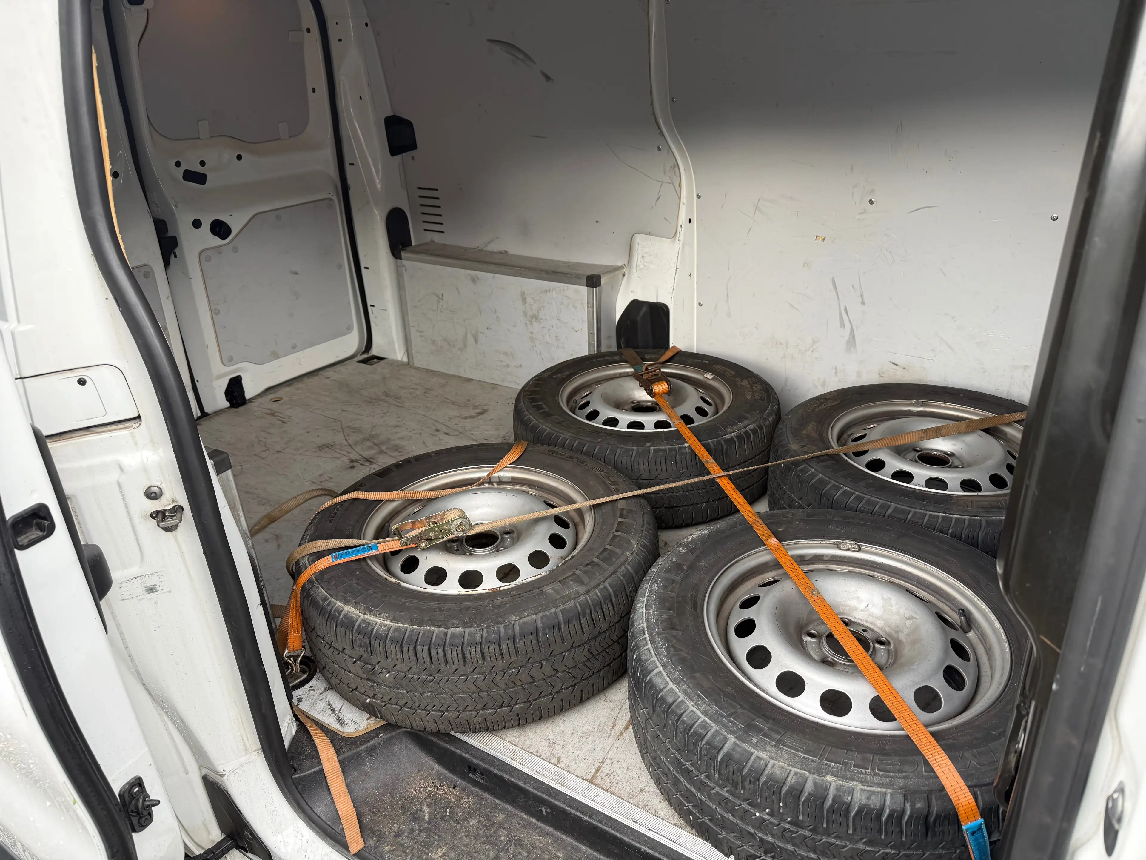 Peugeot Expert Premium L2 — photo 12