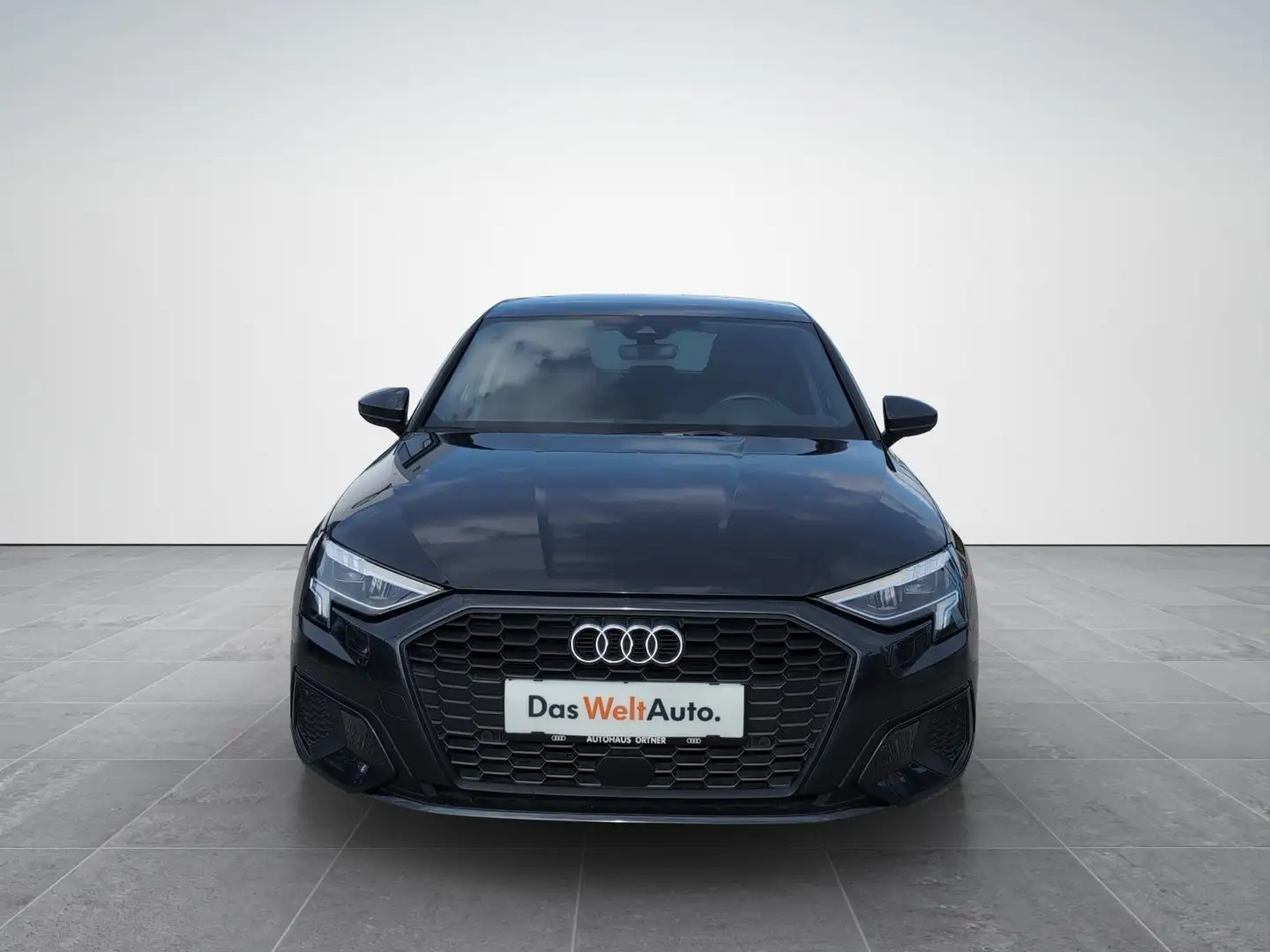 Audi A3 30 TDI Grau - 2