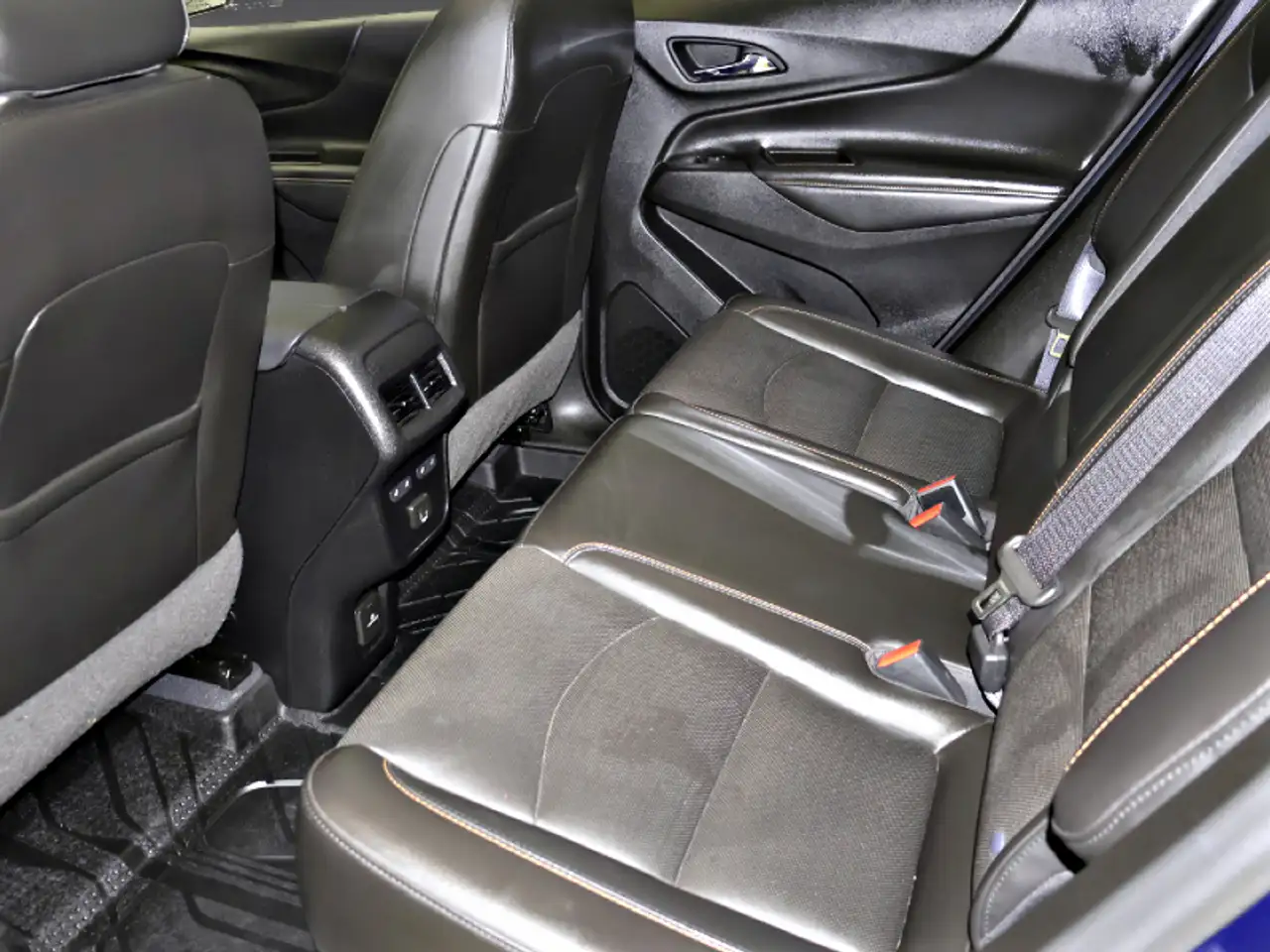Chevrolet Equinox снимка Chevrolet Equinox
